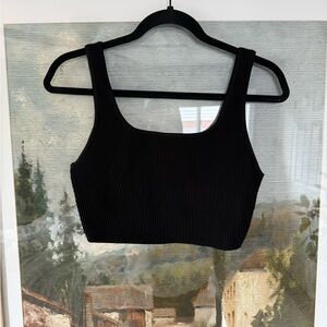 Babaton Sculpt Ribbed Crop Top